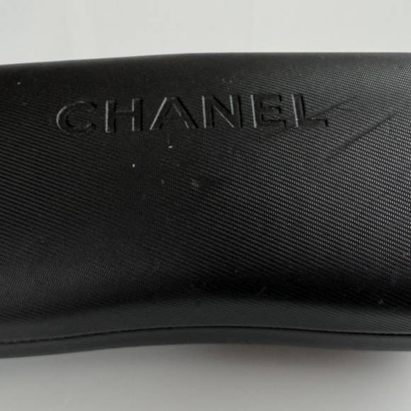 Chanel Sunglasses style 4002 c194/61 - Picture 15 of 16